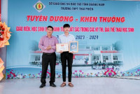 Tuyên dương, khen thưởng, vinh danh giáo viên và học sinh đạt thành tích xuất sắc các kỳ thi cấp tỉnh, khu vực