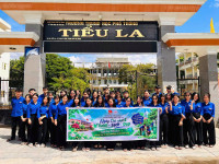ĐOÀN TRƯỜNG THPT TIỂU LA RA QUÂN “NGÀY CHỦ NHẬT XANH” – CHUNG TAY ĐÓN NGÔI TRƯỜNG MỚI
