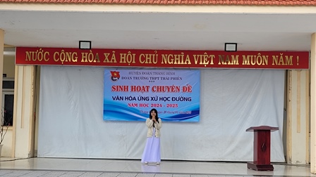 Sinh hoạt chuyên đề văn hóa ứng xử học đường cho đoàn viên thanh niên
