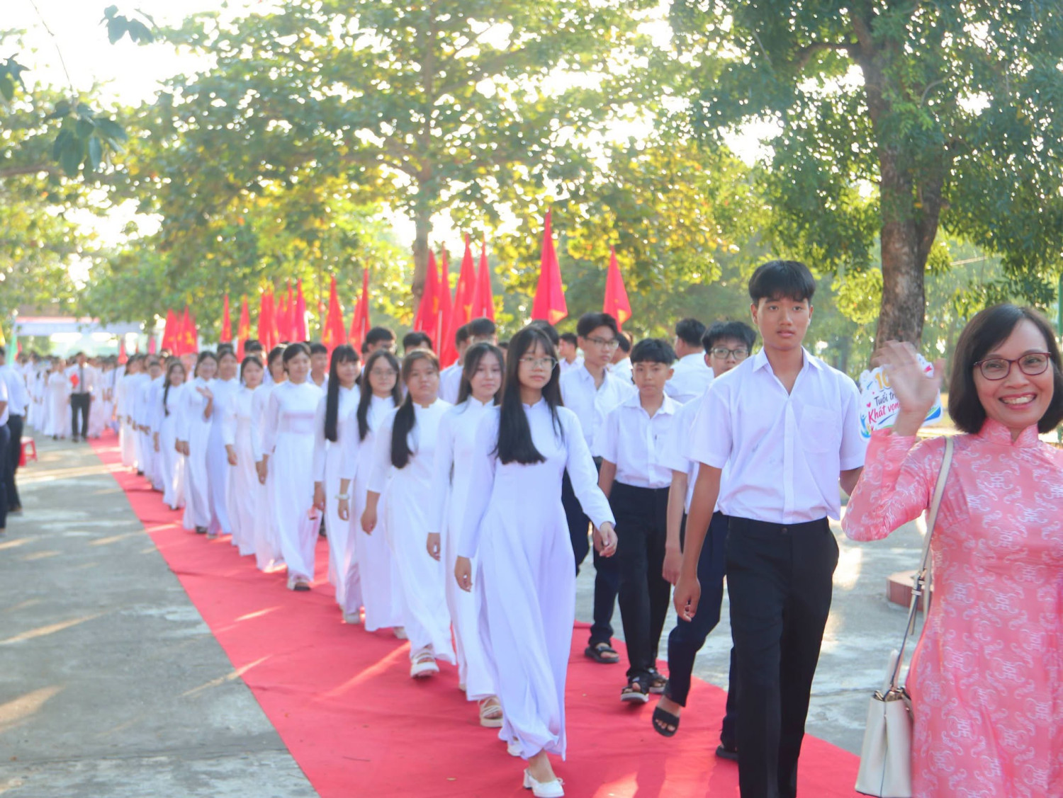 TRƯỜNG THPT TIỂU LA KHAI GIẢNG NĂM HỌC 2026 – 2027 – CHUNG MỘT MÁI TRƯỜNG, CÙNG MỘT KHÁT VỌNG – ảnh 18