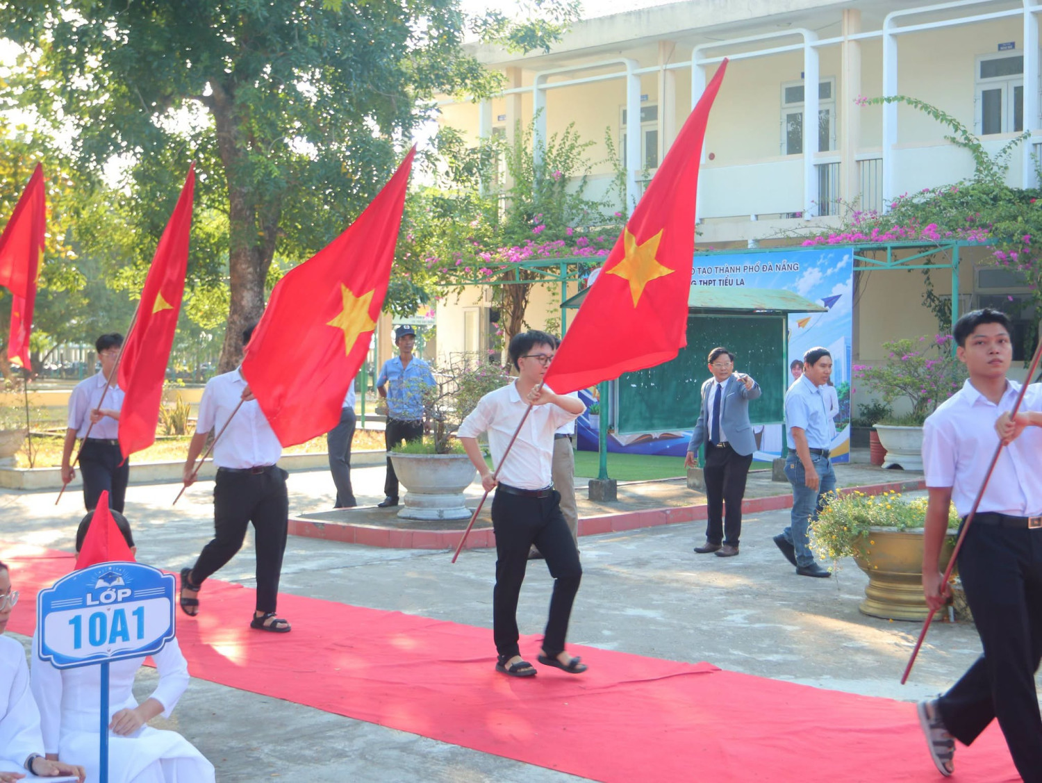 TRƯỜNG THPT TIỂU LA KHAI GIẢNG NĂM HỌC 2026 – 2027 – CHUNG MỘT MÁI TRƯỜNG, CÙNG MỘT KHÁT VỌNG – ảnh 15