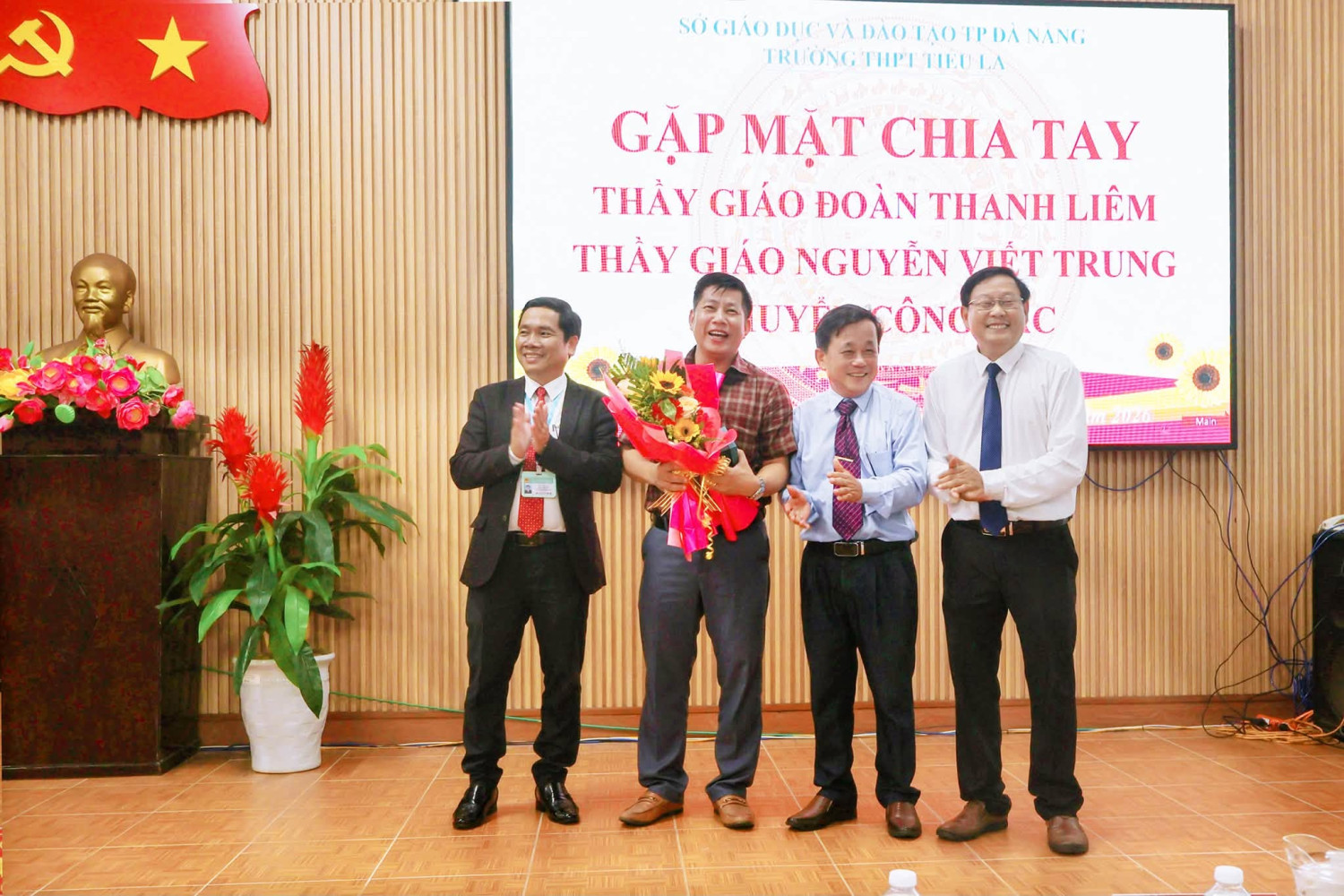 HỘI NGHỊ VIÊN CHỨC, NGƯỜI LAO ĐỘNG NĂM HỌC 2026 – 2027 – HỘI NGỘ TRI ÂN, GẮN KẾT YÊU THƯƠNG – ảnh 12
