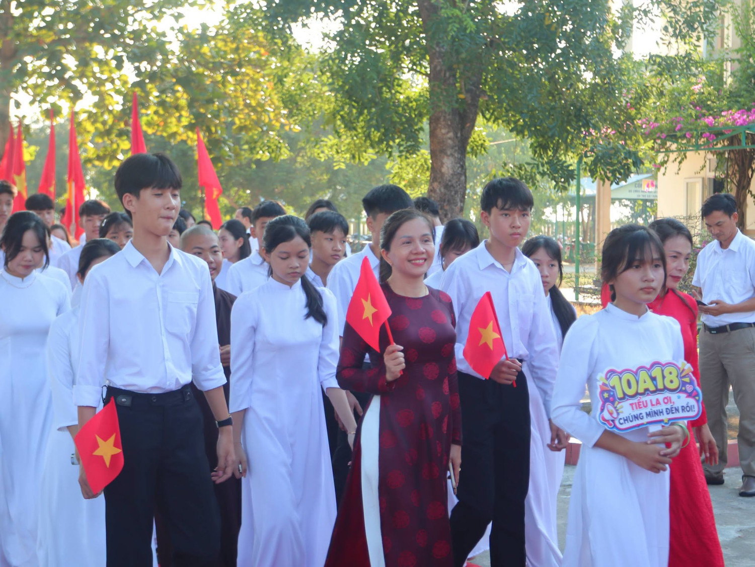 TRƯỜNG THPT TIỂU LA KHAI GIẢNG NĂM HỌC 2026 – 2027 – CHUNG MỘT MÁI TRƯỜNG, CÙNG MỘT KHÁT VỌNG – ảnh 19