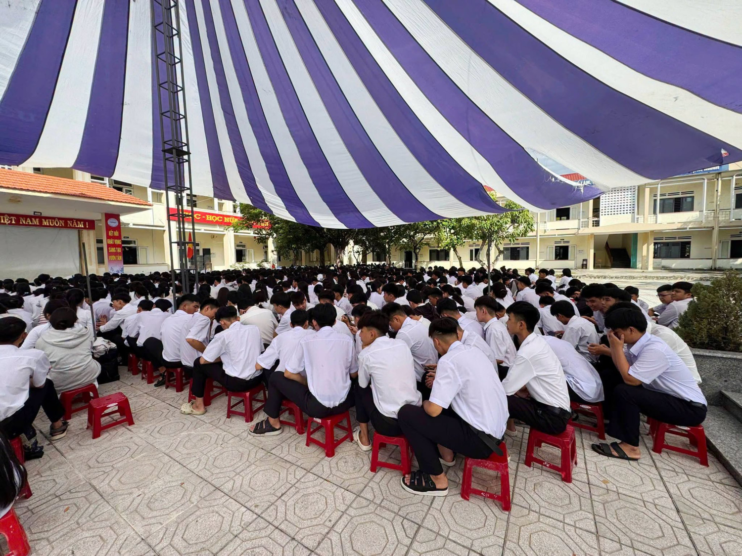 CHÀO CỜ ĐẦU NĂM HỌC MỚI – KHỞI ĐẦU MỘT HÀNH TRÌNH MỚI – ảnh 13