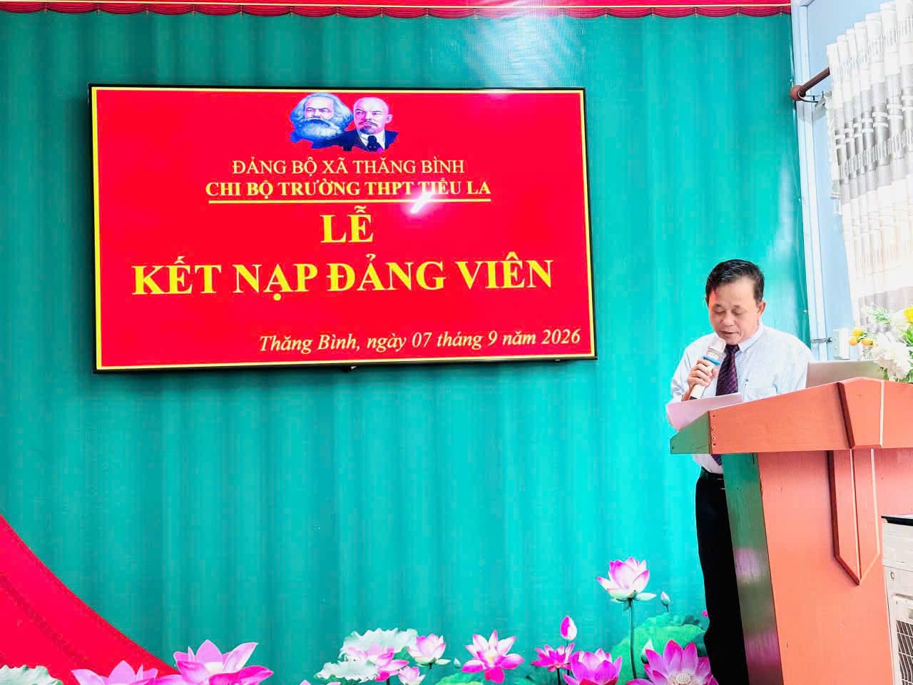 VINH DỰ ĐỨNG TRONG HÀNG NGŨ CỦA ĐẢNG – LỄ KẾT NẠP ĐẢNG VIÊN MỚI ĐỢT III NĂM 2026 – ảnh 1