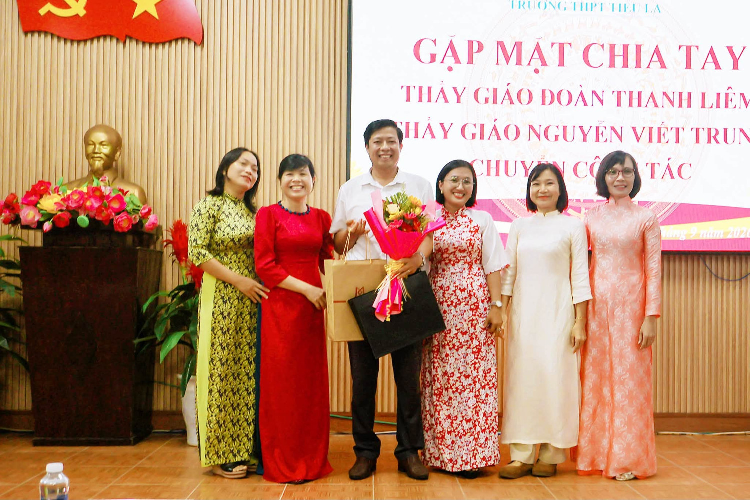 HỘI NGHỊ VIÊN CHỨC, NGƯỜI LAO ĐỘNG NĂM HỌC 2026 – 2027 – HỘI NGỘ TRI ÂN, GẮN KẾT YÊU THƯƠNG – ảnh 21