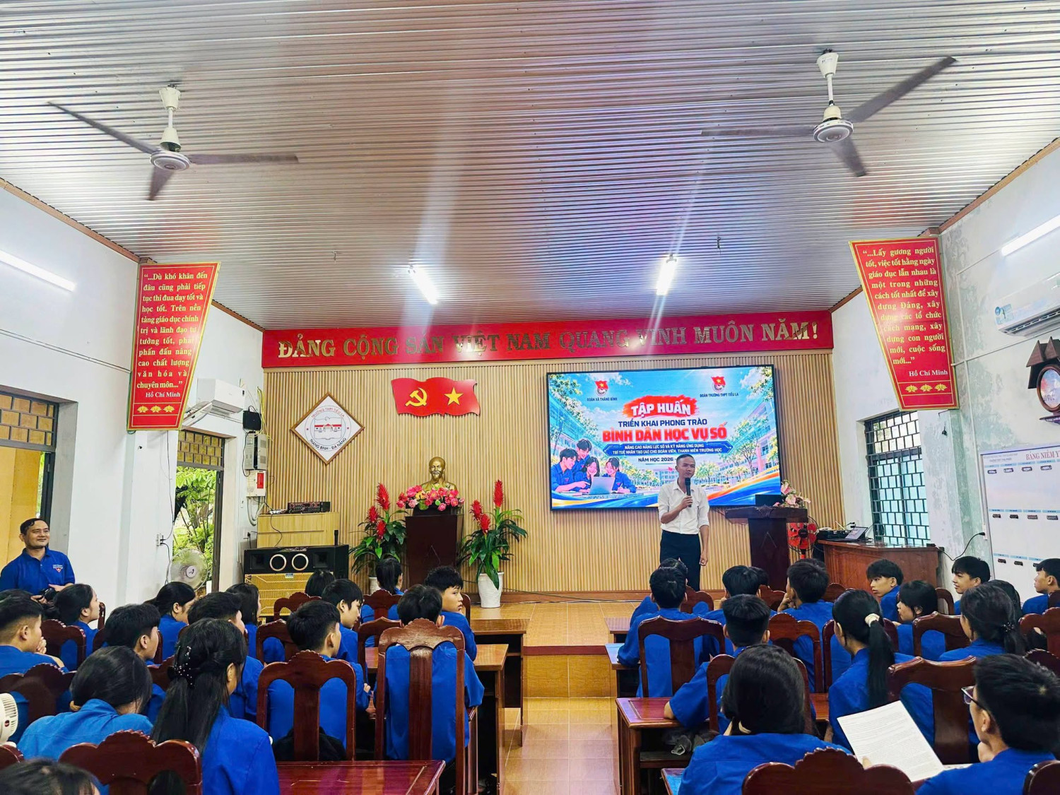 THPT TIỂU LA HƯỞNG ỨNG NGÀY CHUYỂN ĐỔI SỐ QUỐC GIA 10/10 – LAN TỎA PHONG TRÀO “BÌNH DÂN HỌC VỤ SỐ” – ảnh 3