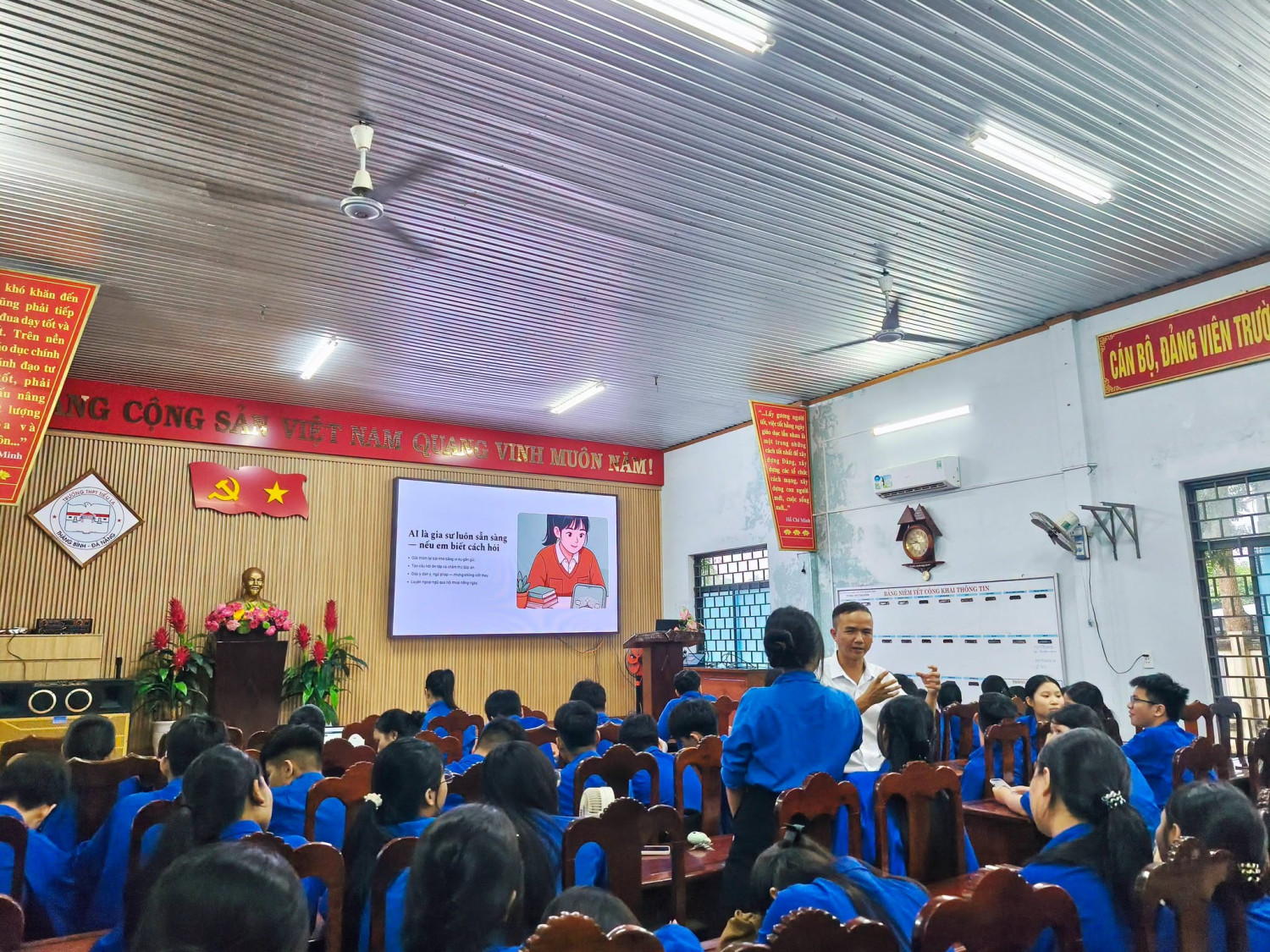 THPT TIỂU LA HƯỞNG ỨNG NGÀY CHUYỂN ĐỔI SỐ QUỐC GIA 10/10 – LAN TỎA PHONG TRÀO “BÌNH DÂN HỌC VỤ SỐ” – ảnh 16