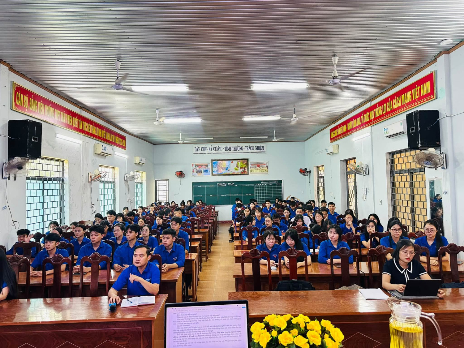 Diễn đàn đối thoại - ảnh 10