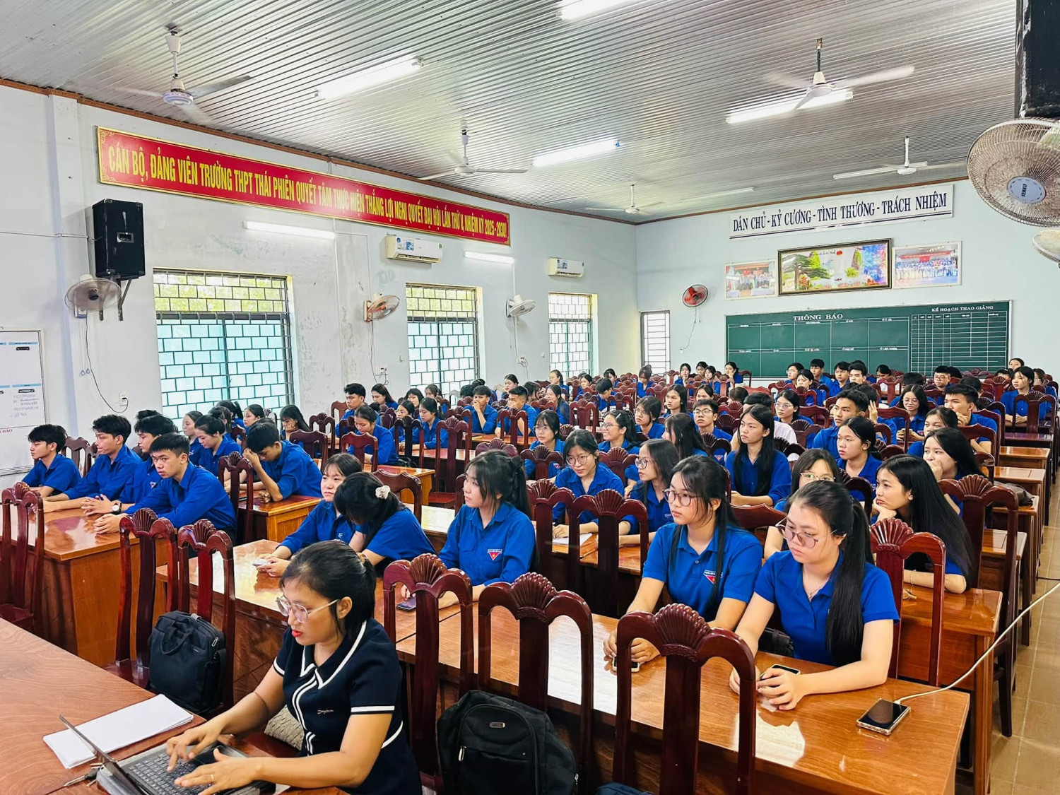 Diễn đàn đối thoại - ảnh 12