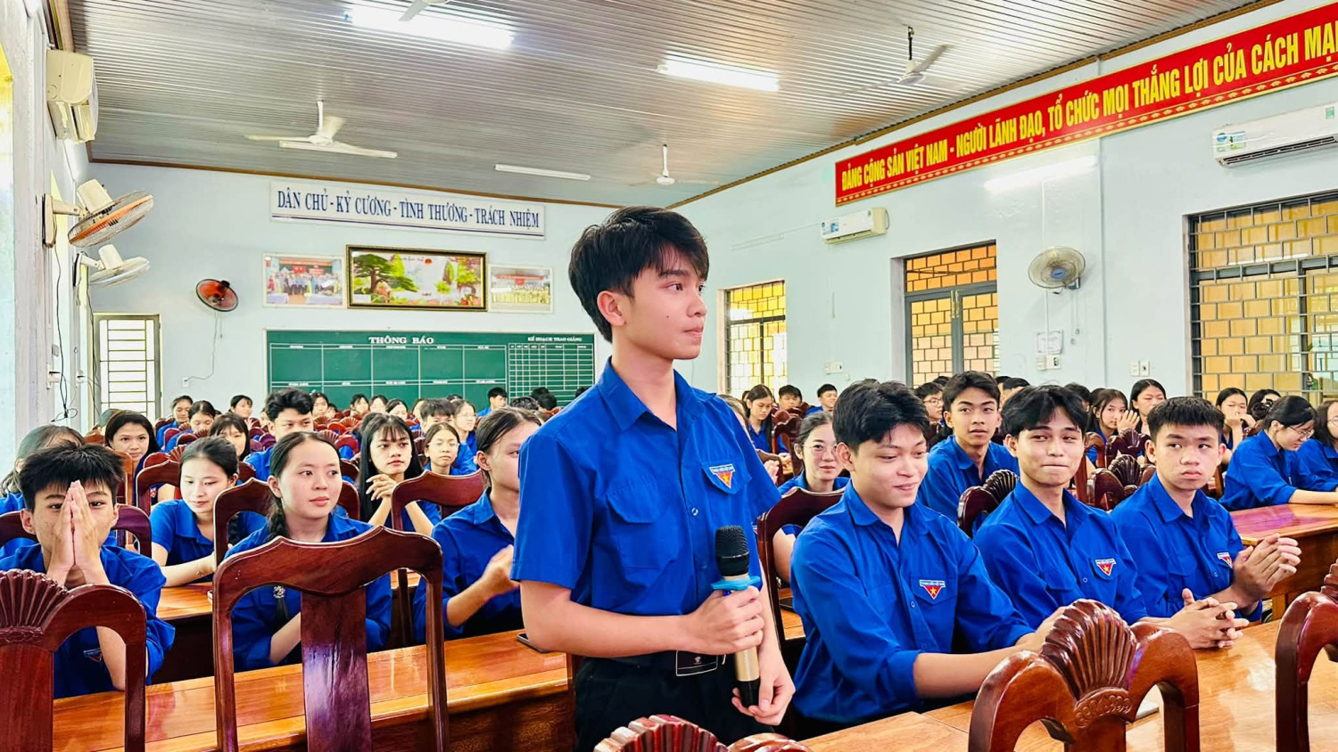 Diễn đàn đối thoại - ảnh 16